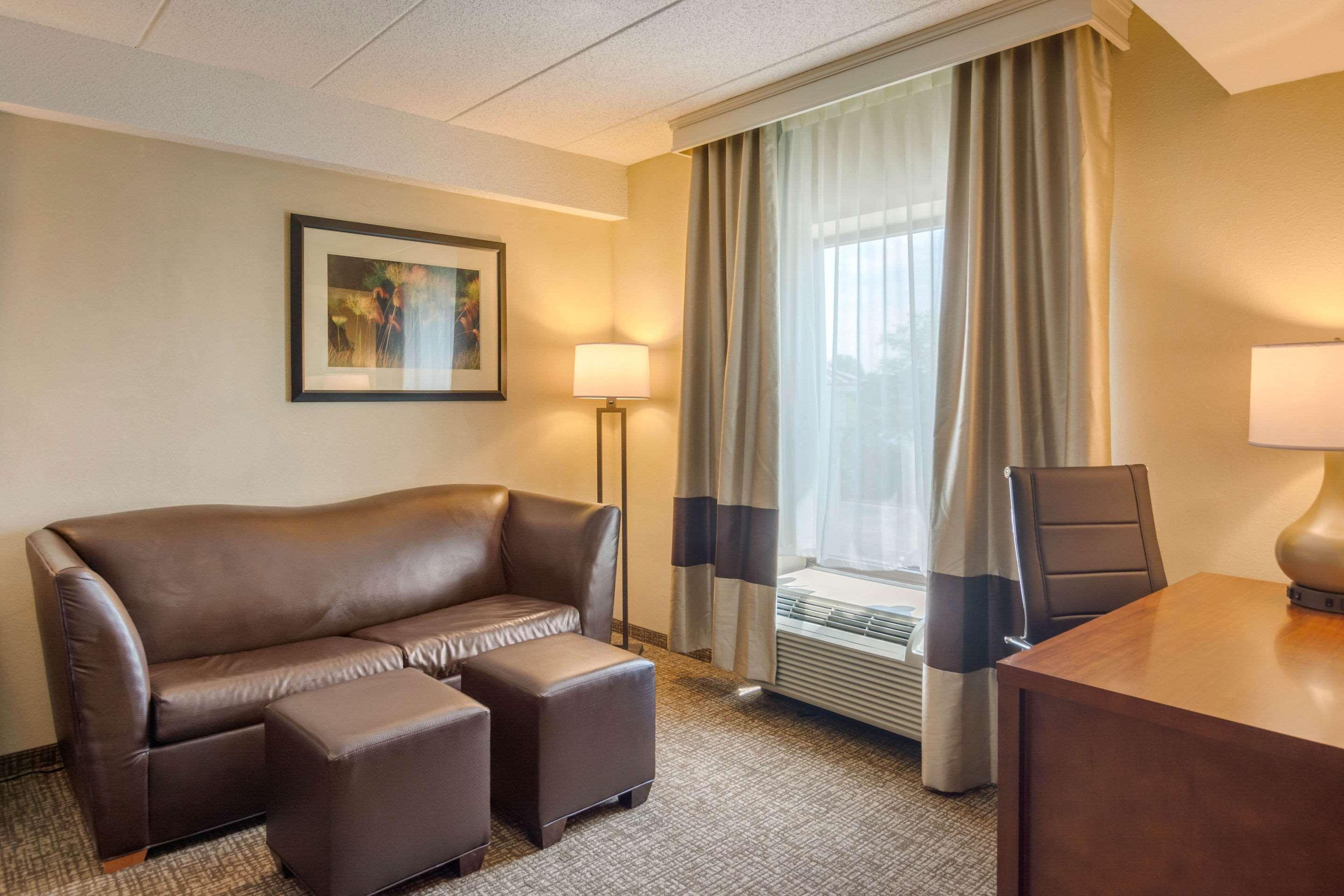 Comfort Suites Southpark Colonial Heights Bagian luar foto