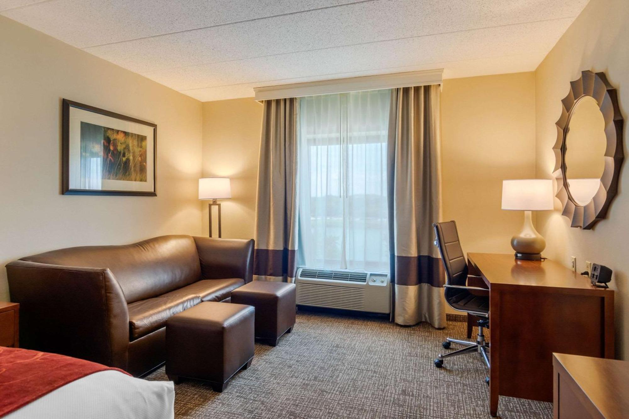 Comfort Suites Southpark Colonial Heights Bagian luar foto