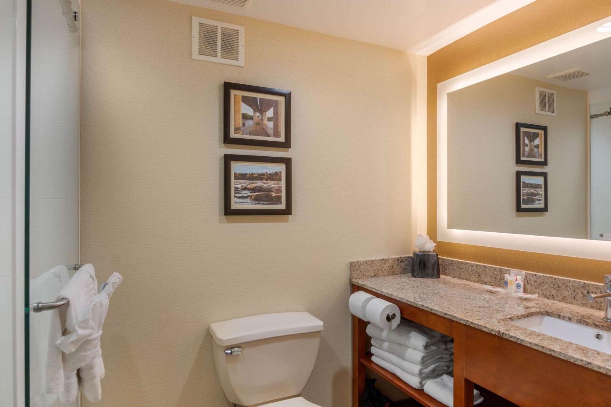 Comfort Suites Southpark Colonial Heights Bagian luar foto
