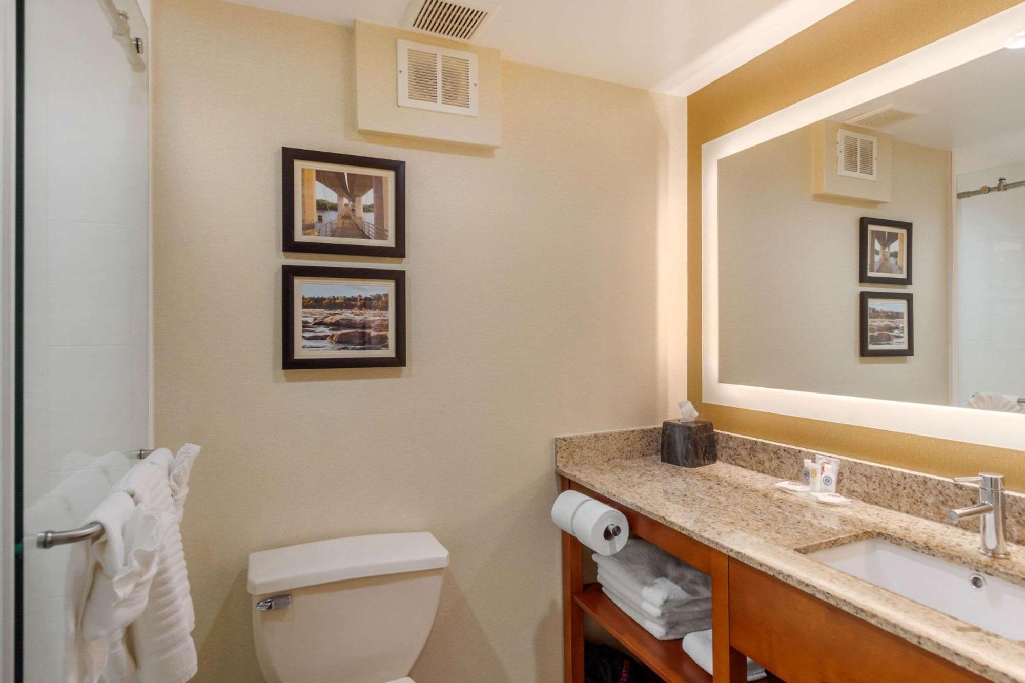 Comfort Suites Southpark Colonial Heights Bagian luar foto