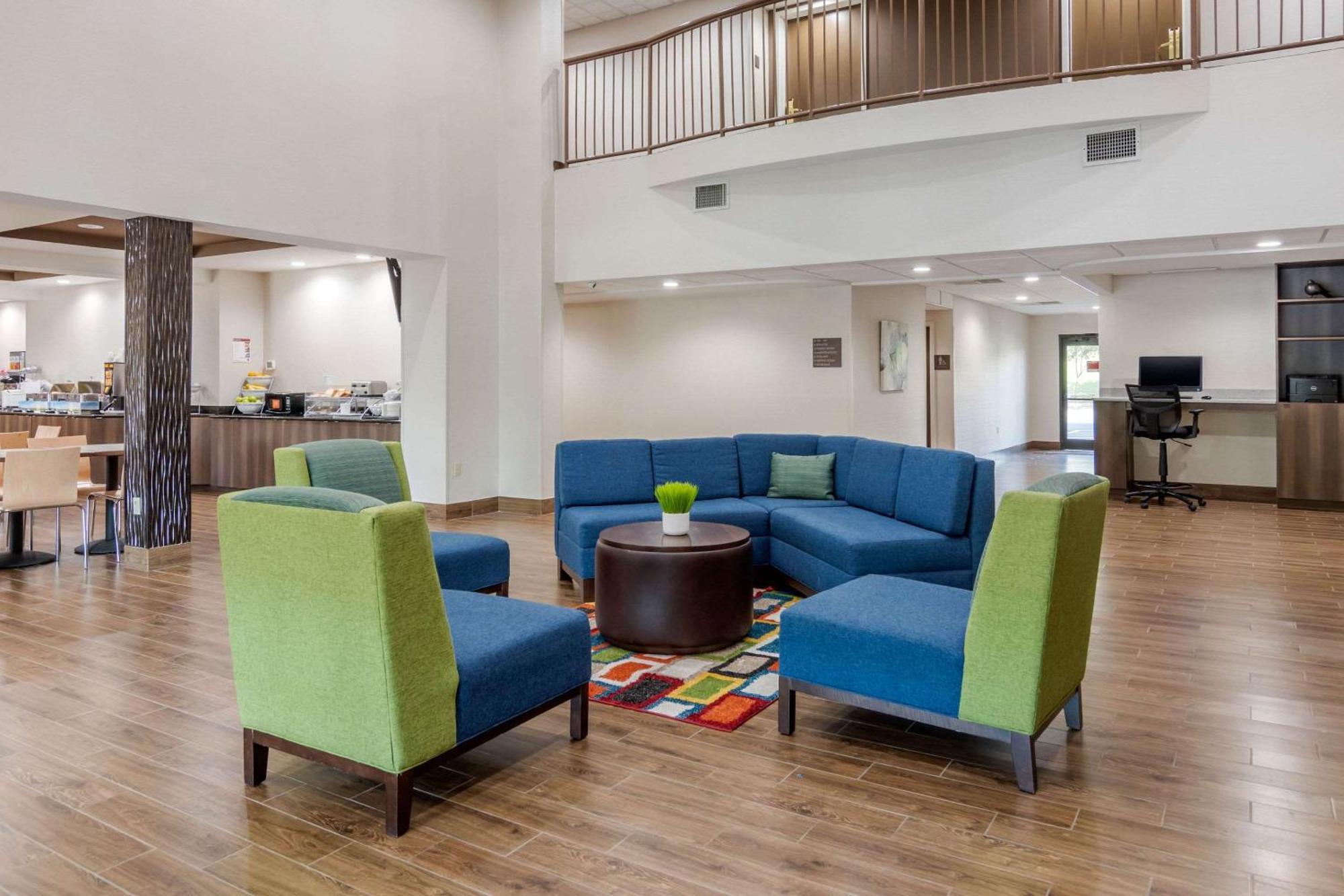 Comfort Suites Southpark Colonial Heights Bagian luar foto